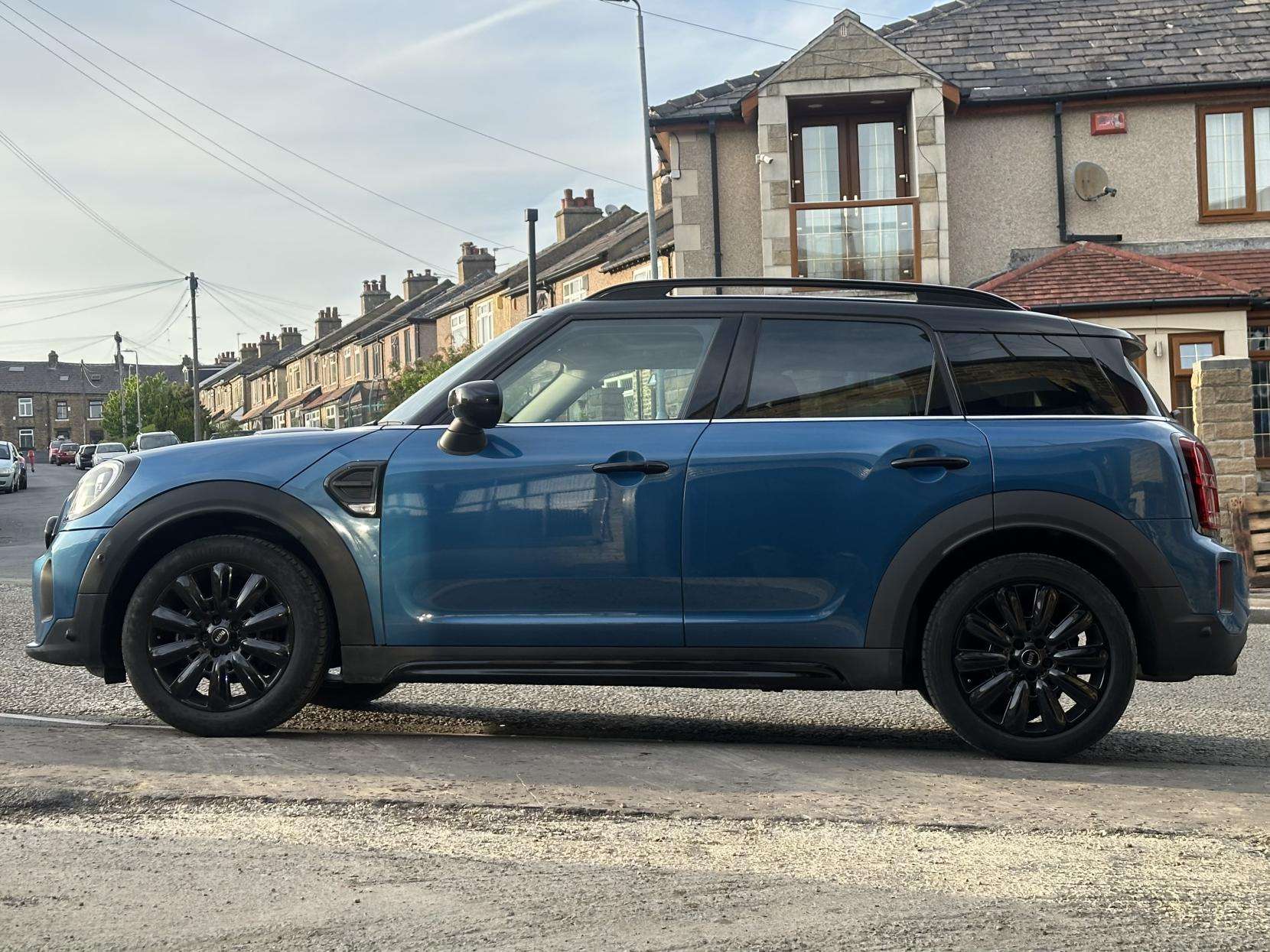 A 2023 MINI COUNTRYMAN 1.5 Cooper Classic SUV 5dr Petrol Steptronic Euro 6 (s/s) (136 ps) A 2023 MINI COUNTRYMAN 1.5 Cooper Classic SUV 5dr Petrol Steptronic Euro 6 (s/s) (136 ps)