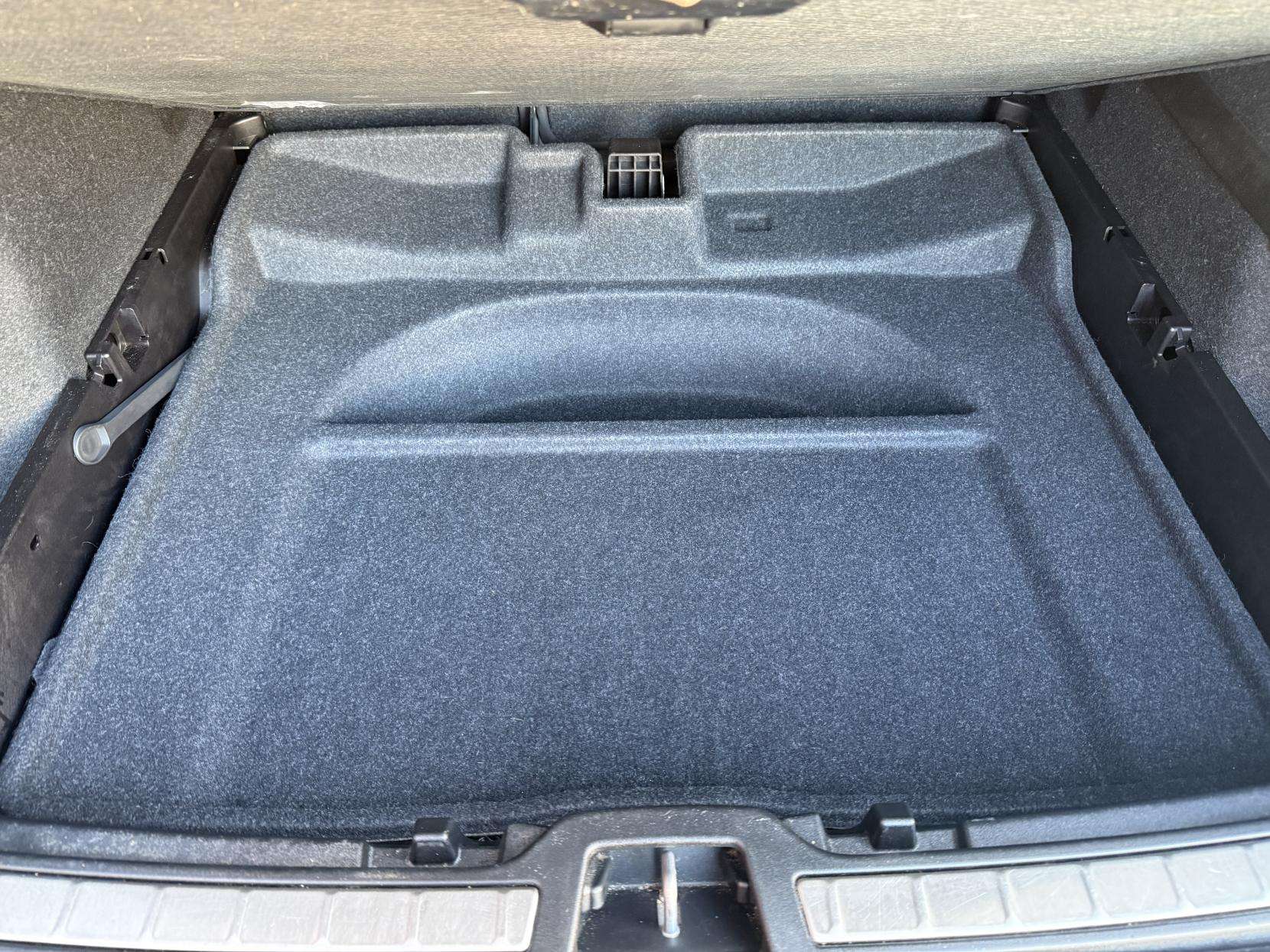 2020 VOLVO XC40 2020 VOLVO XC40