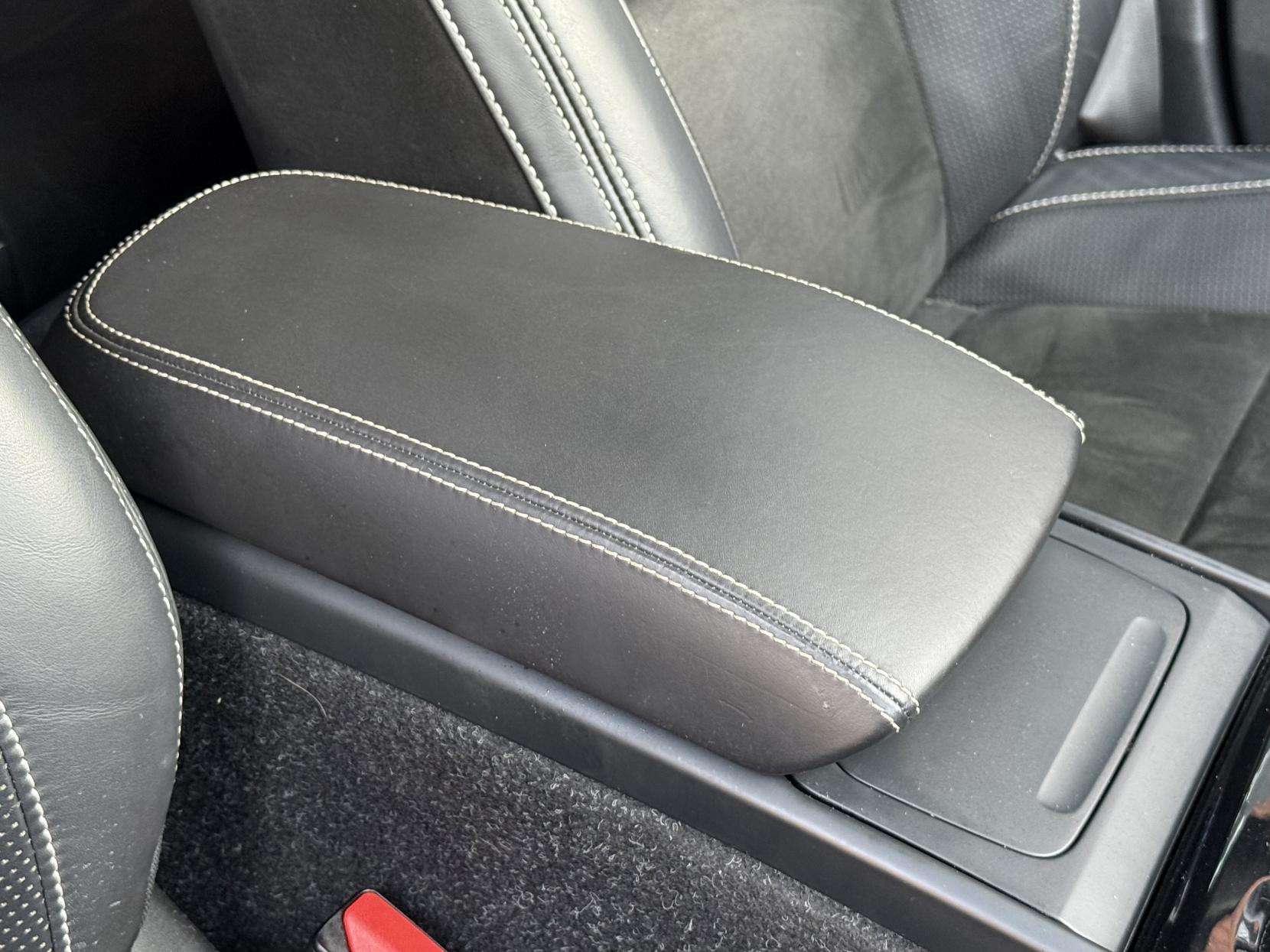 2020 VOLVO XC40 2020 VOLVO XC40