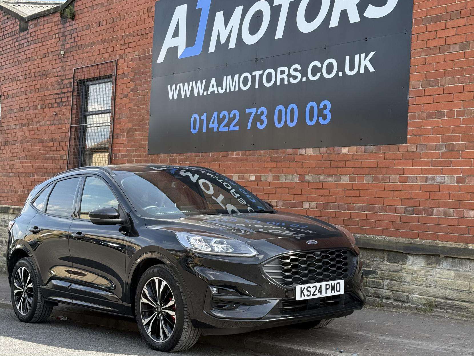 A 2024 FORD KUGA 1.5T EcoBoost ST-Line X Edition SUV 5dr Petrol Manual Euro 6 (s/s) (150 ps) A 2024 FORD KUGA 1.5T EcoBoost ST-Line X Edition SUV 5dr Petrol Manual Euro 6 (s/s) (150 ps)