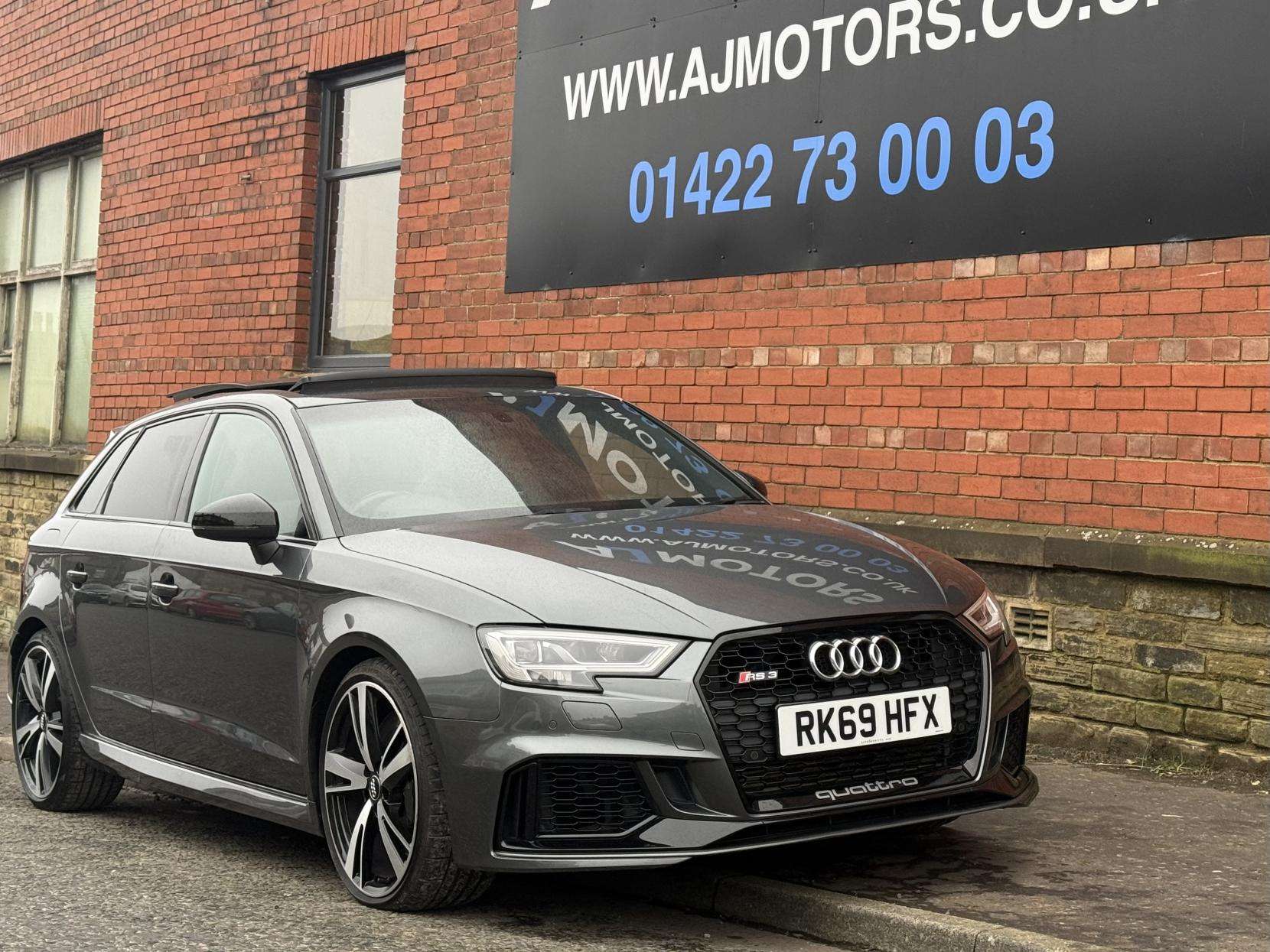 A 2019 AUDI RS3 2.5 TFSI Audi Sport Edition Sportback 5dr Petrol S Tronic quattro Euro 6 (s/s) (400 ps) A 2019 AUDI RS3 2.5 TFSI Audi Sport Edition Sportback 5dr Petrol S Tronic quattro Euro 6 (s/s) (400 ps)