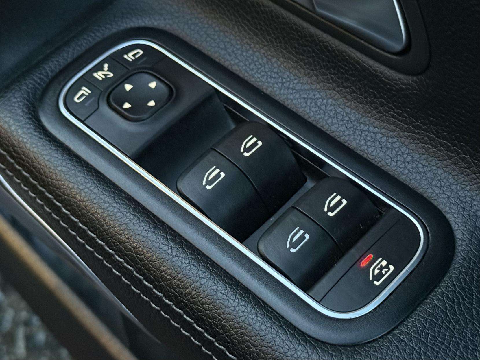 2019 MERCEDES-BENZ A CLASS 2019 MERCEDES-BENZ A CLASS