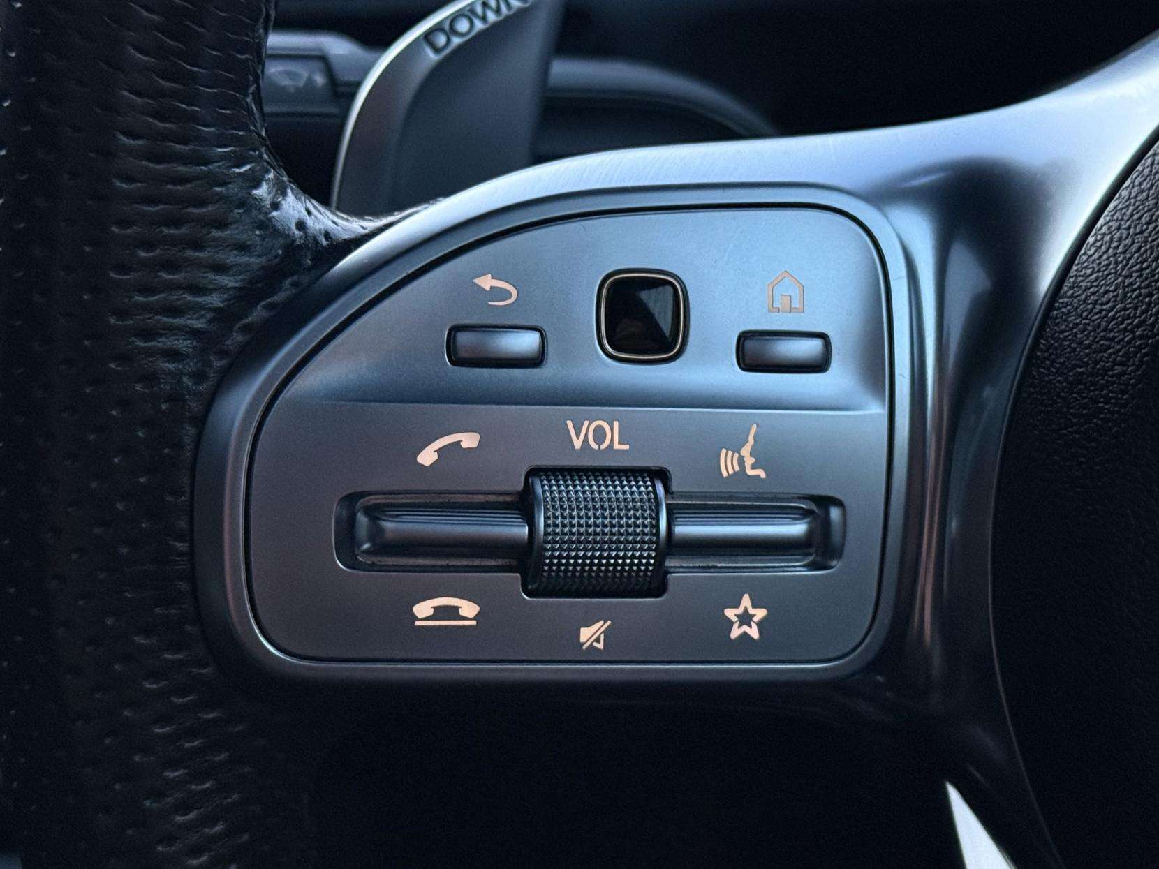 2019 MERCEDES-BENZ A CLASS 2019 MERCEDES-BENZ A CLASS