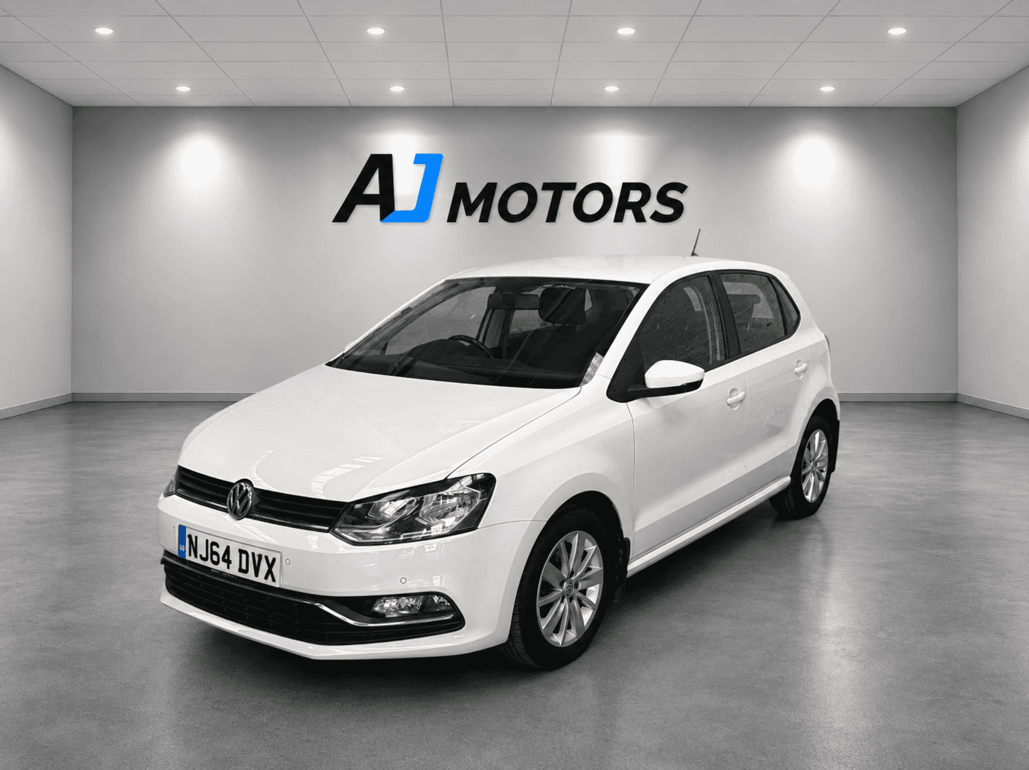 A 2014 VOLKSWAGEN POLO 1.2 TSI BlueMotion Tech SE Hatchback 5dr Petrol Manual Euro 6 (s/s) (90 ps) A 2014 VOLKSWAGEN POLO 1.2 TSI BlueMotion Tech SE Hatchback 5dr Petrol Manual Euro 6 (s/s) (90 ps)