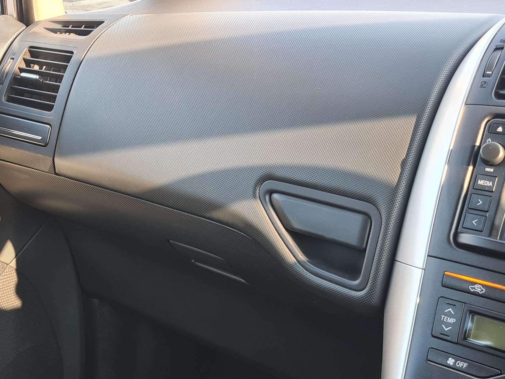 2012 TOYOTA AURIS 2012 TOYOTA AURIS