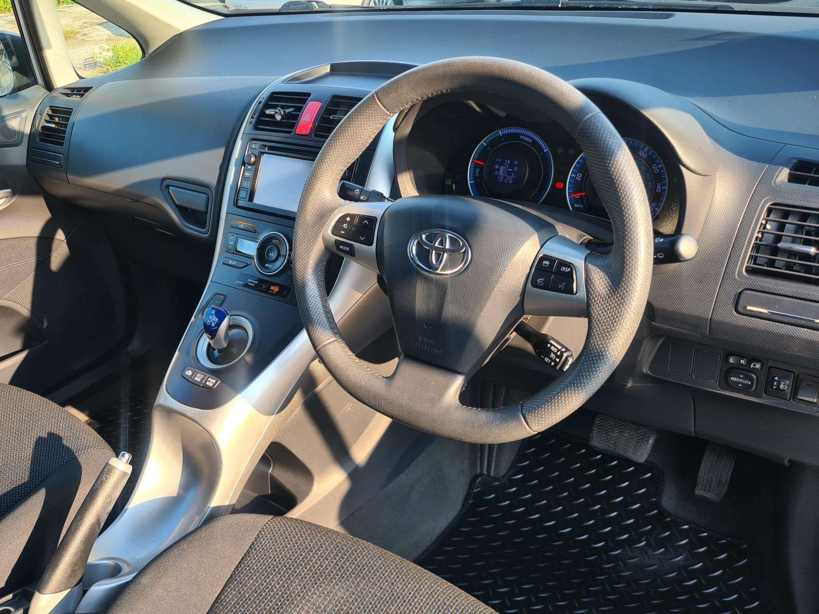 2012 TOYOTA AURIS 2012 TOYOTA AURIS