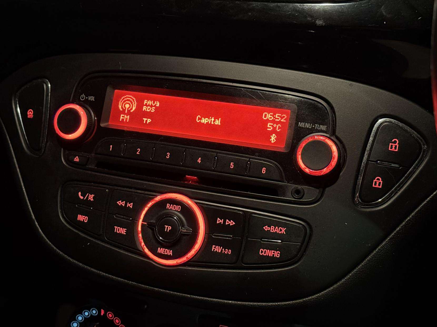 2015 VAUXHALL CORSA 2015 VAUXHALL CORSA