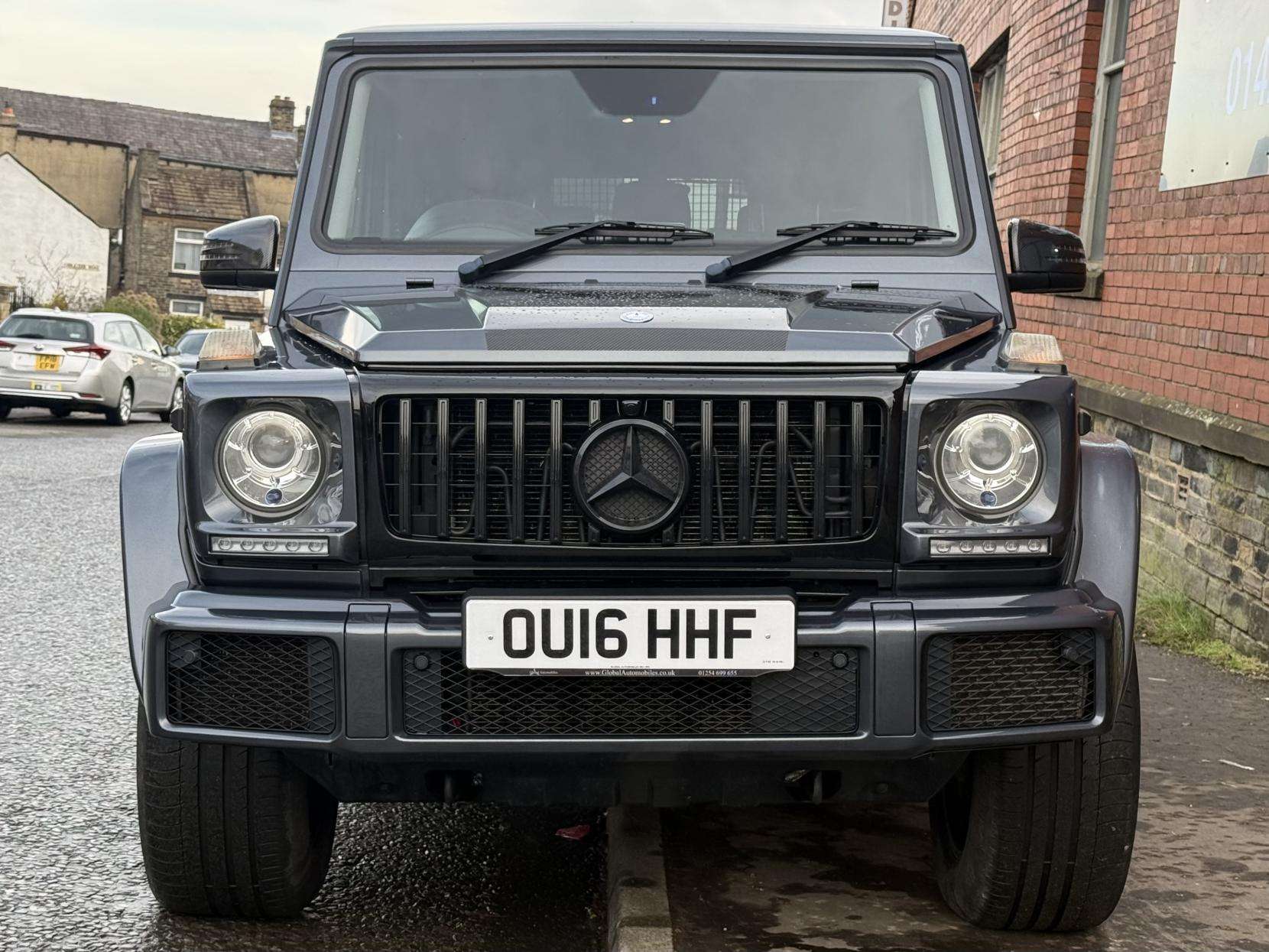 A 2016 MERCEDES-BENZ G CLASS 3.0 G350 CDI V6 SUV 5dr Diesel G-Tronic 4WD Euro 6 (s/s) (245 ps) A 2016 MERCEDES-BENZ G CLASS 3.0 G350 CDI V6 SUV 5dr Diesel G-Tronic 4WD Euro 6 (s/s) (245 ps)