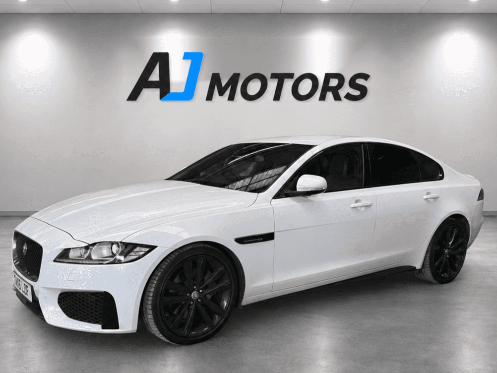 A 2016 JAGUAR XF 3.0d V6 S Saloon 4dr Diesel Auto Euro 6 (s/s) (300 ps) A 2016 JAGUAR XF 3.0d V6 S Saloon 4dr Diesel Auto Euro 6 (s/s) (300 ps)