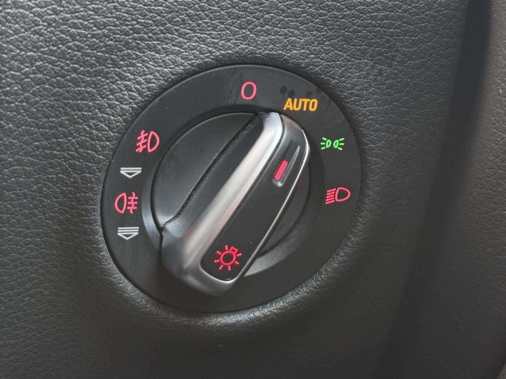 2013 AUDI Q7 2013 AUDI Q7