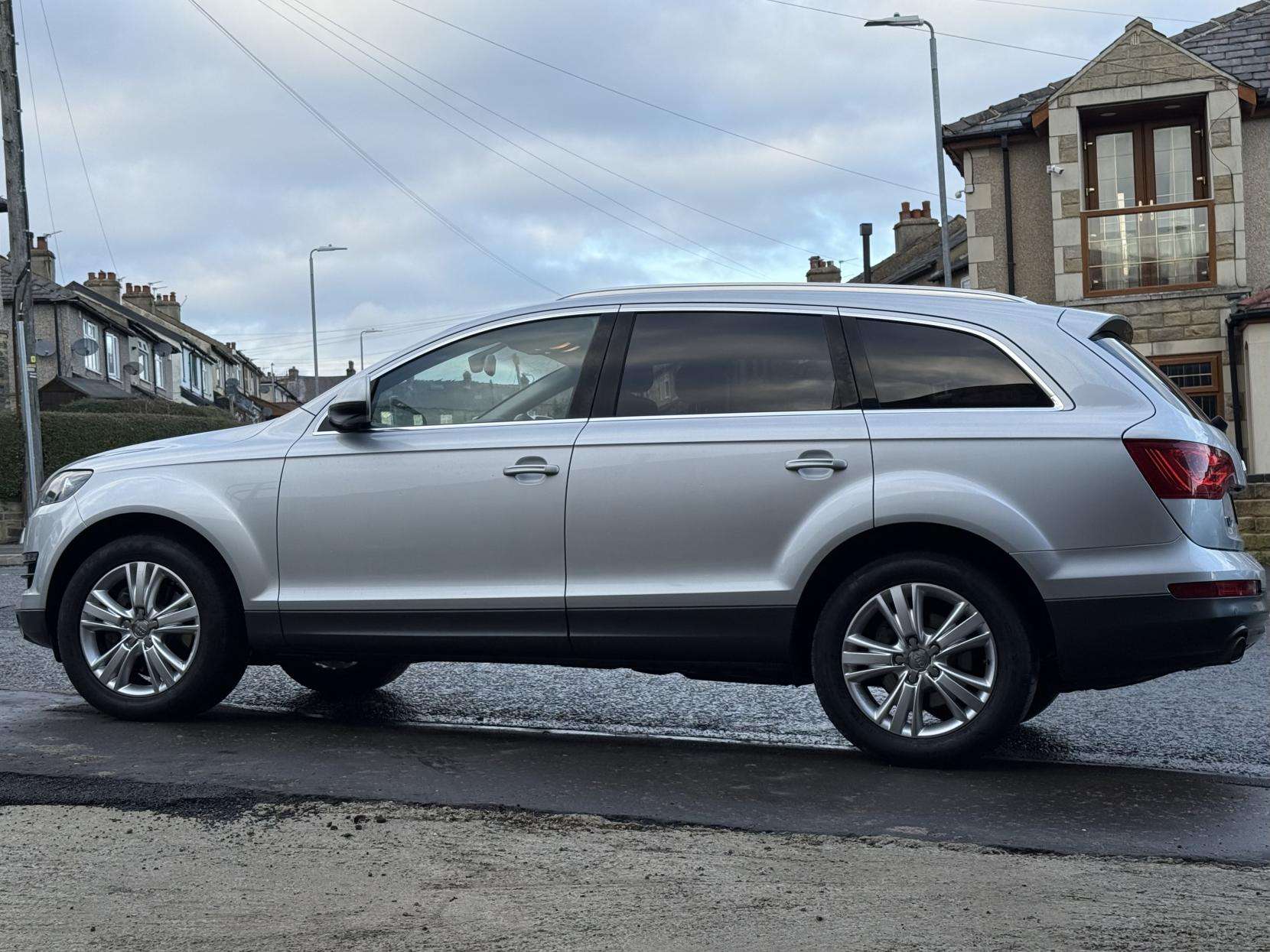 2013 AUDI Q7 2013 AUDI Q7