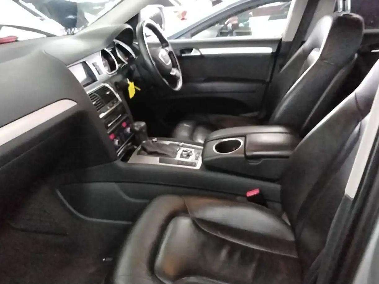 2013 AUDI Q7 2013 AUDI Q7