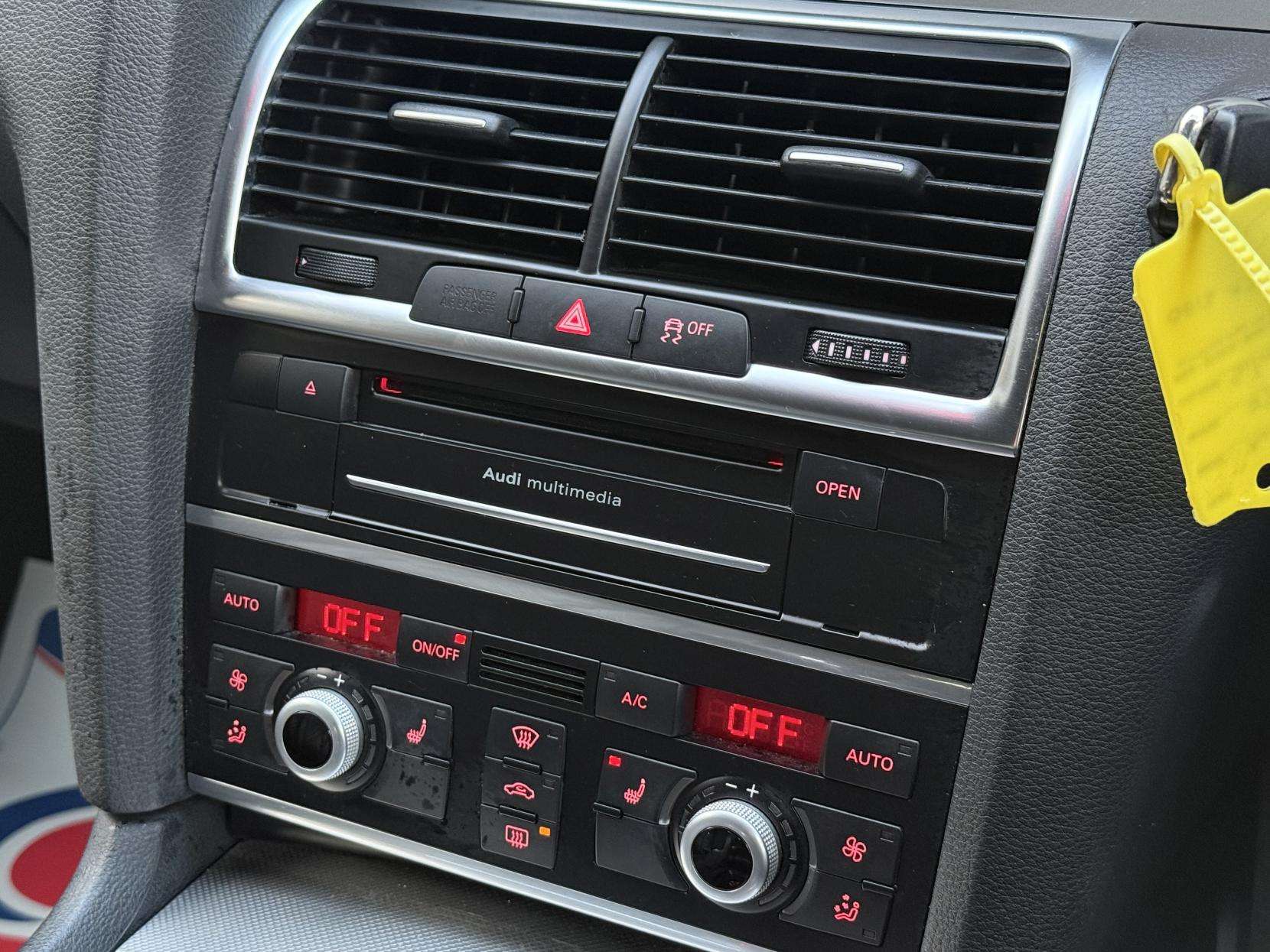 2013 AUDI Q7 2013 AUDI Q7