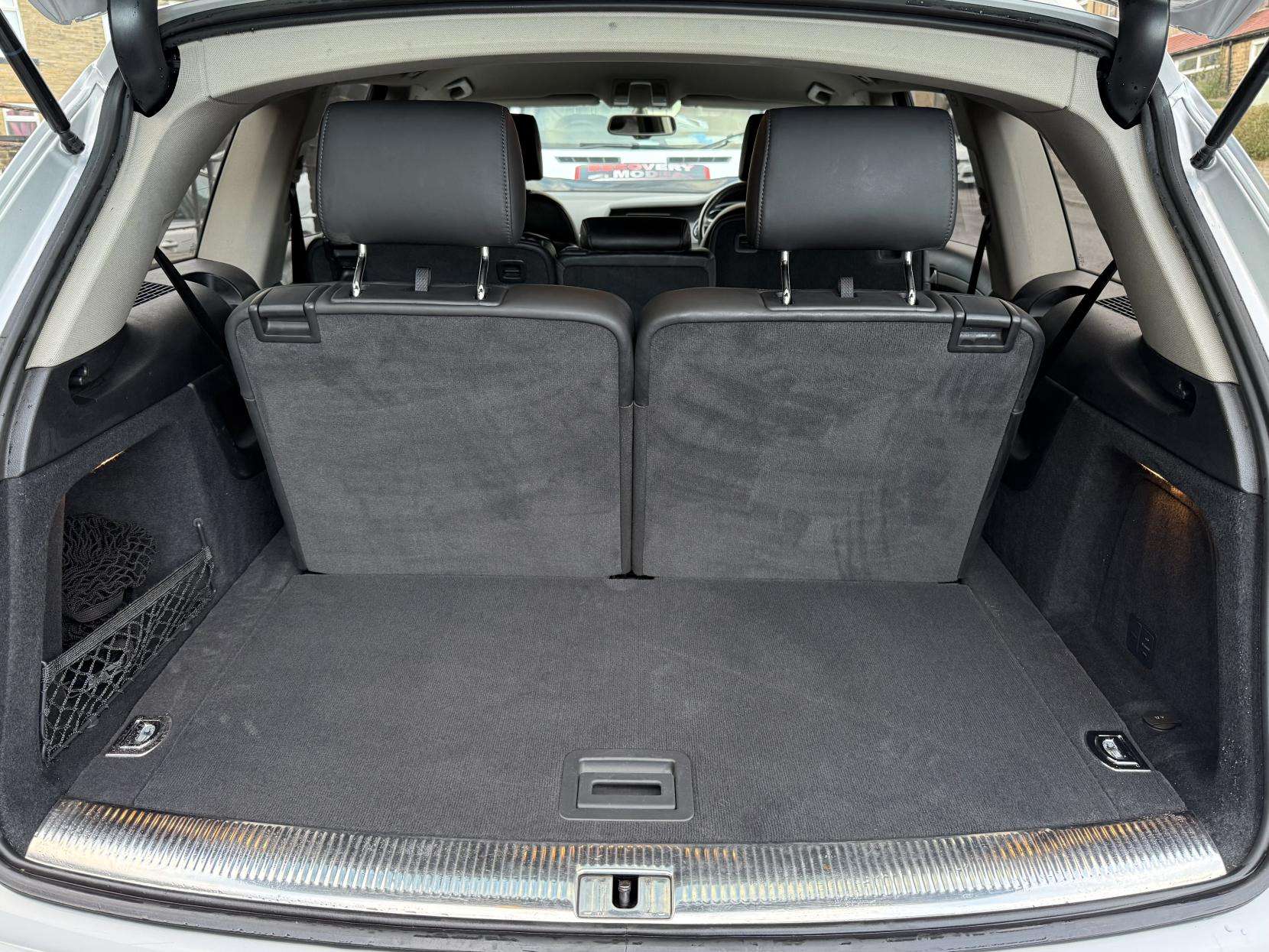 2013 AUDI Q7 2013 AUDI Q7