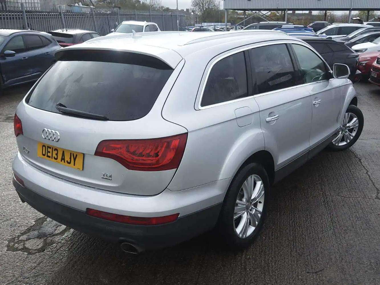 2013 AUDI Q7 2013 AUDI Q7
