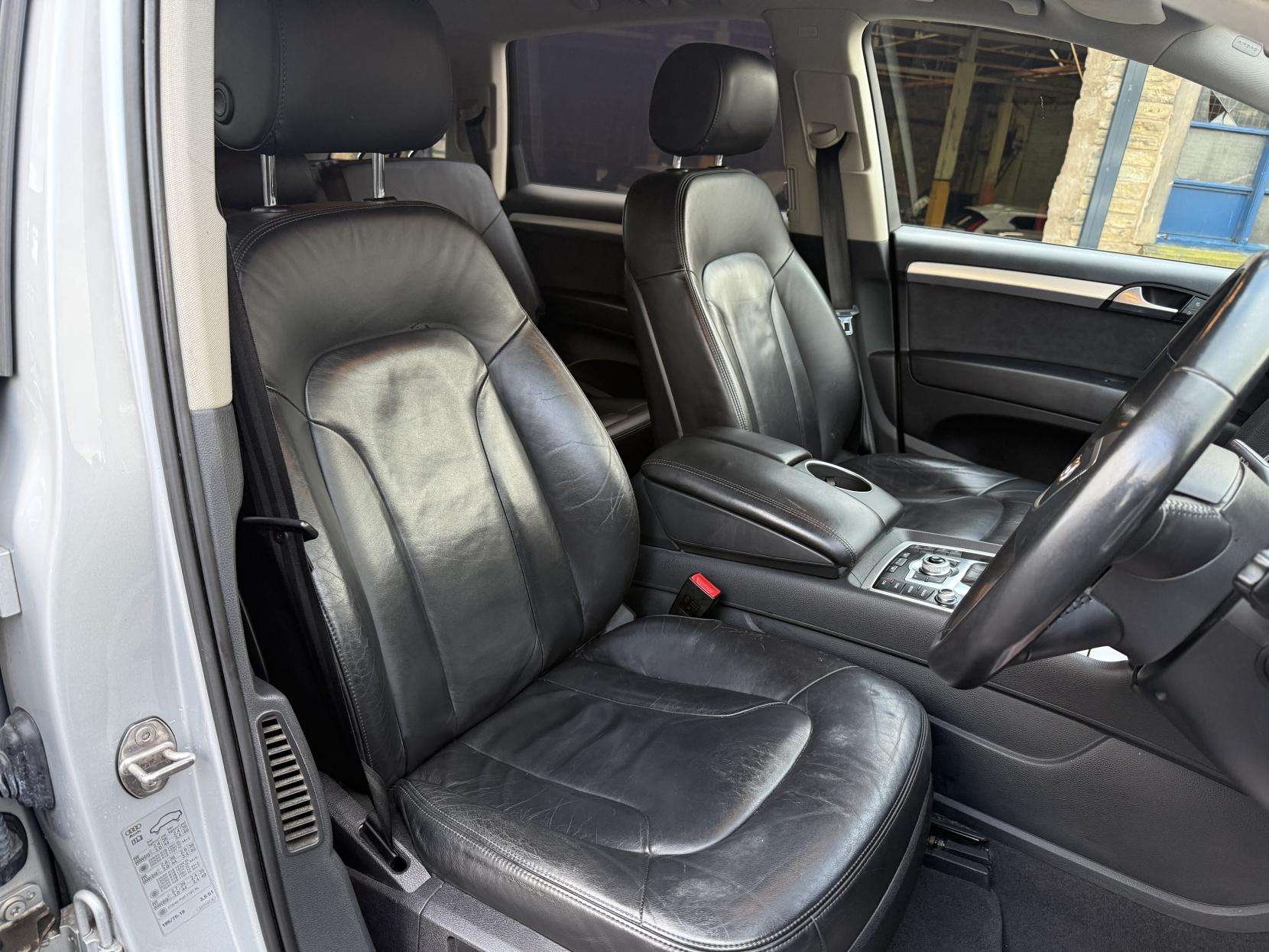 2013 AUDI Q7 2013 AUDI Q7