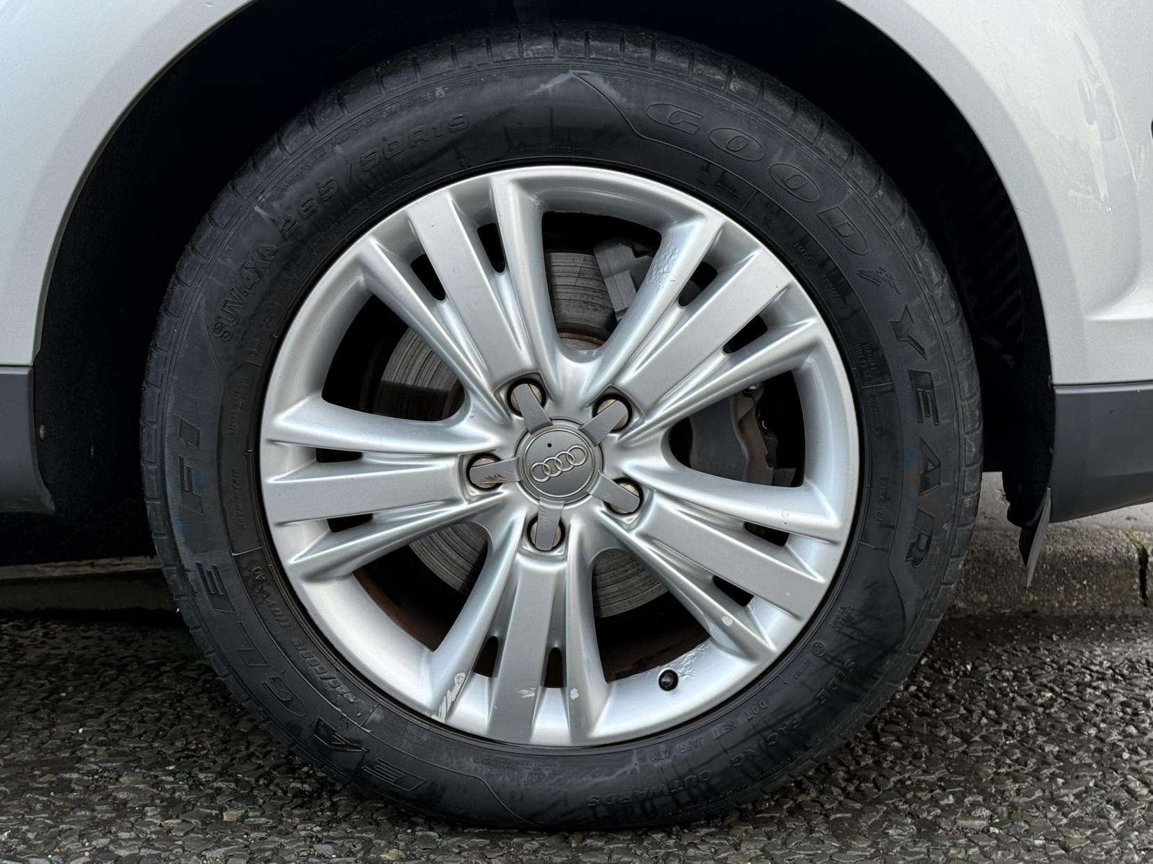 2013 AUDI Q7 2013 AUDI Q7