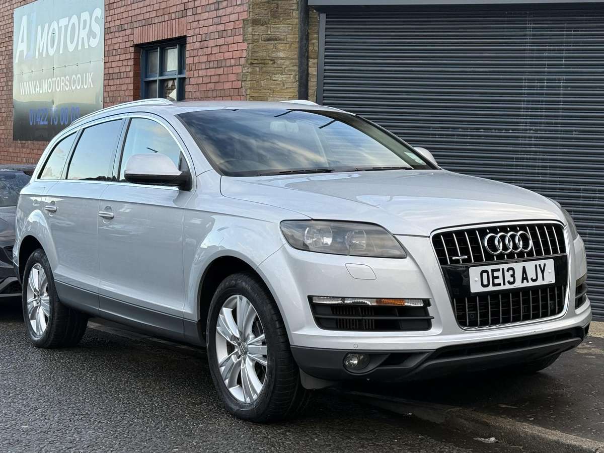 Check out this Audi Q7 2013 Diesel Automatic