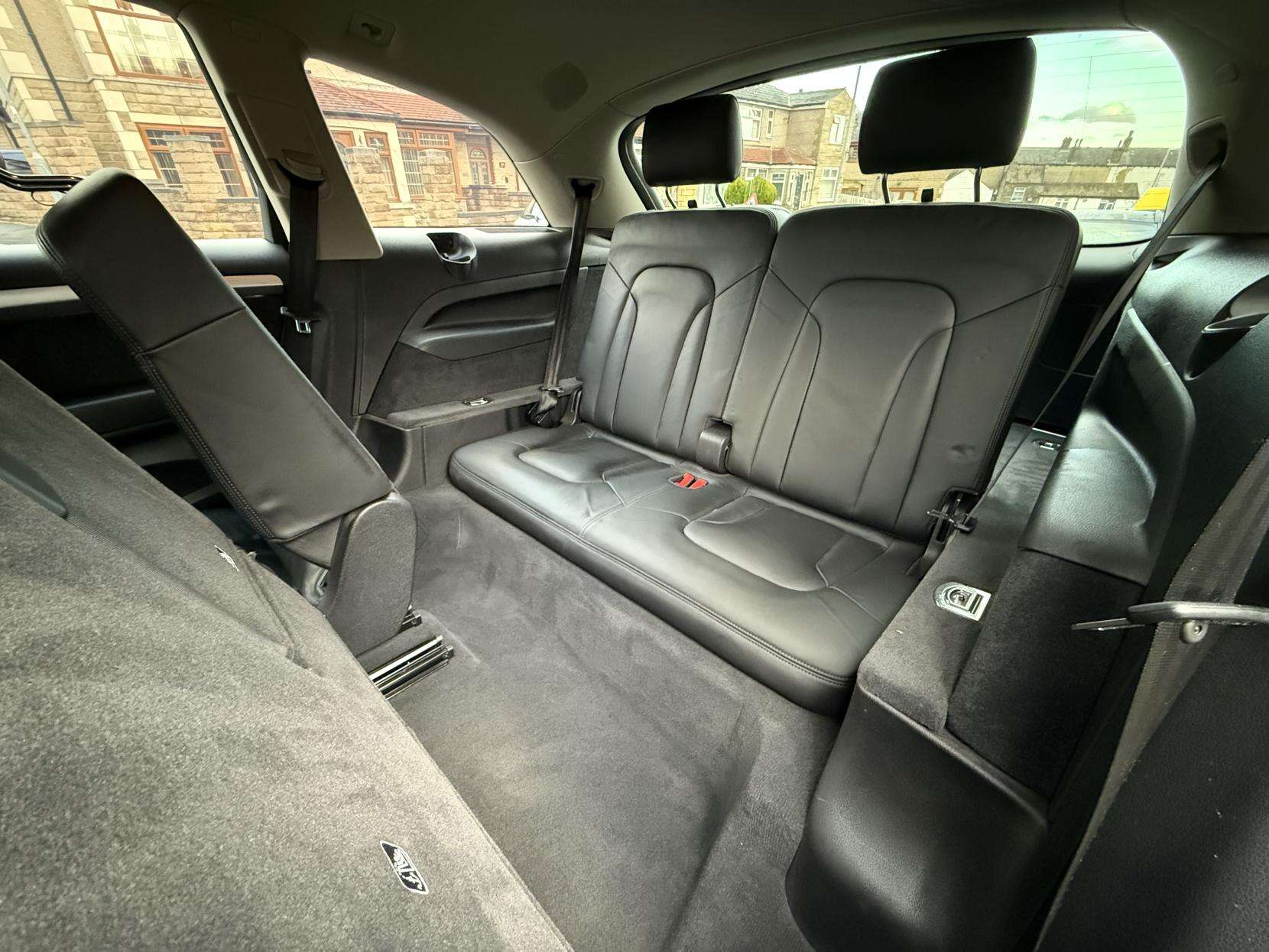 2013 AUDI Q7 2013 AUDI Q7