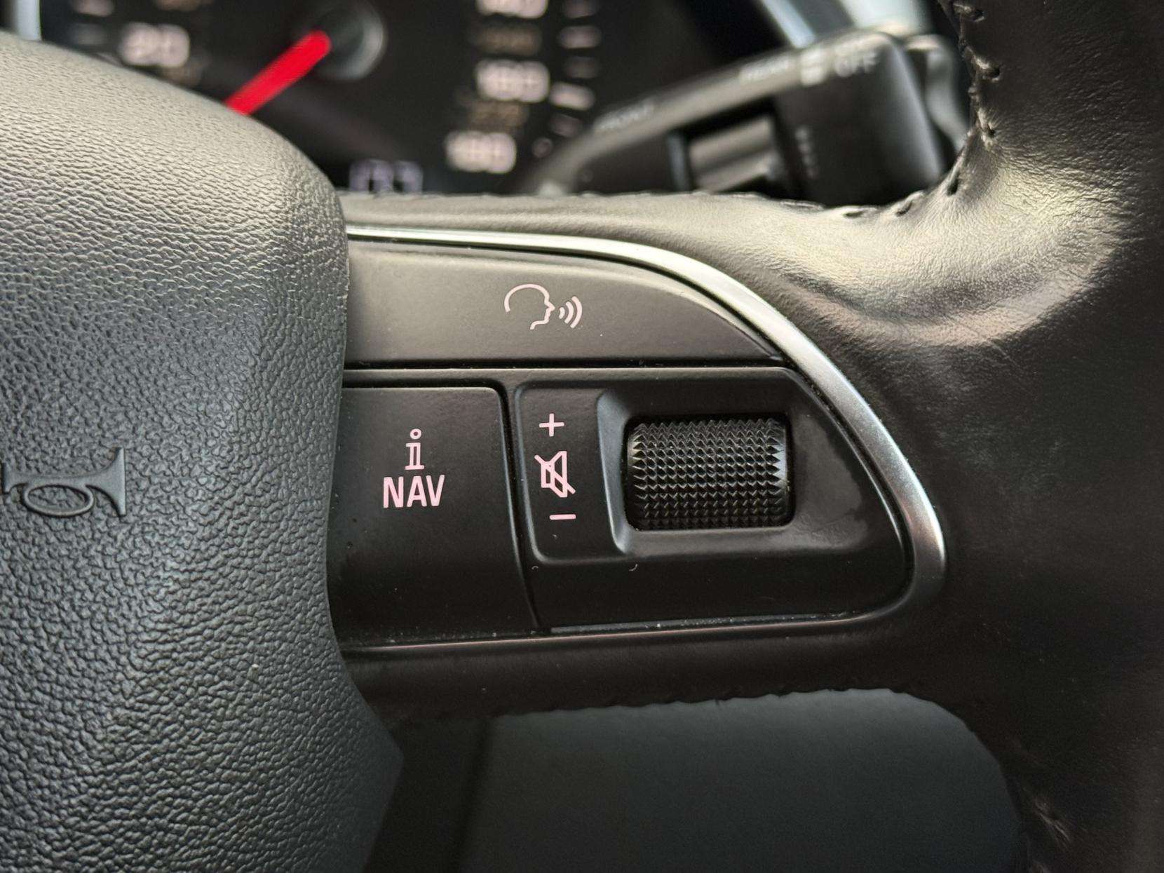 2013 AUDI Q7 2013 AUDI Q7