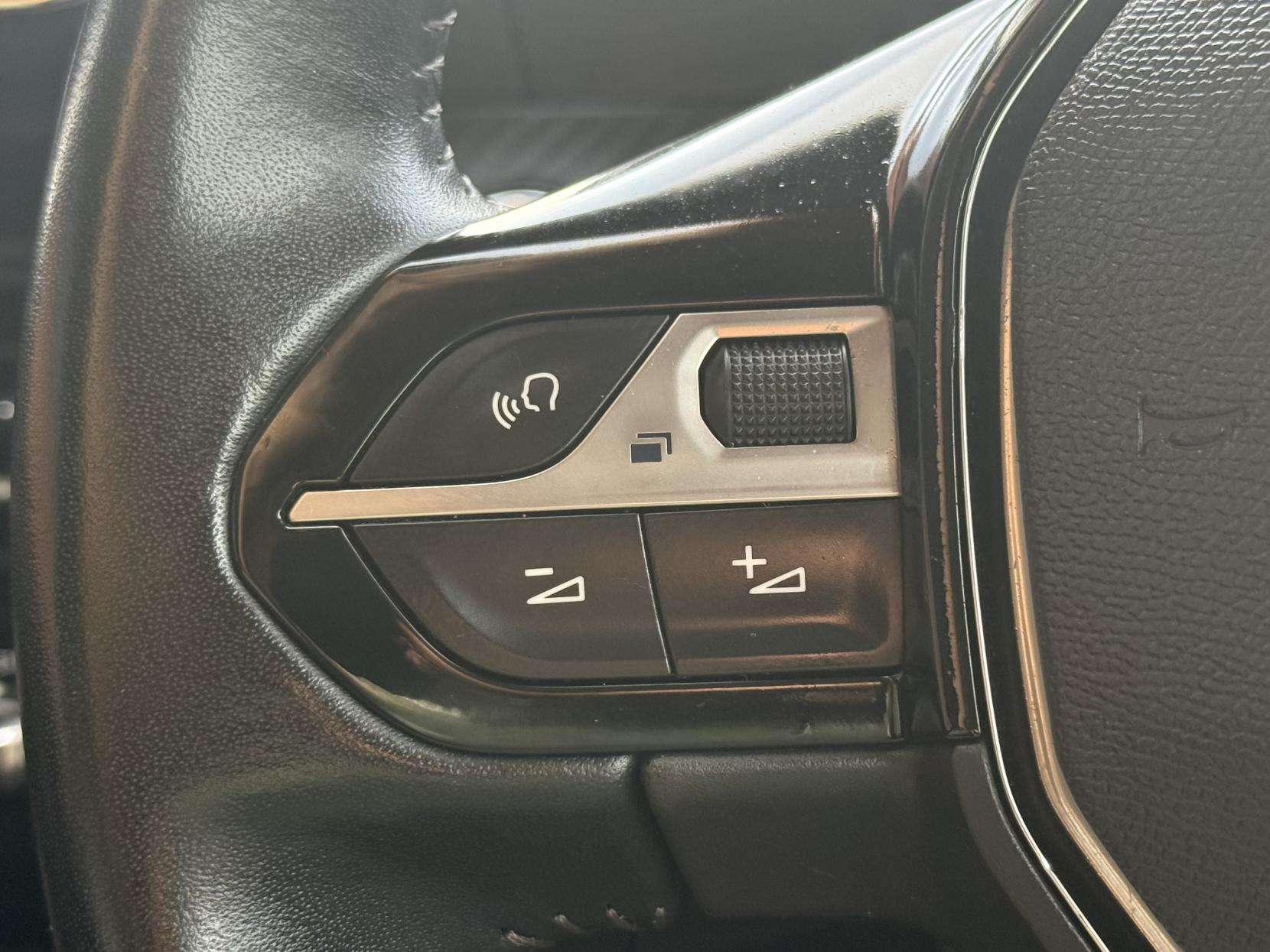 2020 PEUGEOT 2008 2020 PEUGEOT 2008