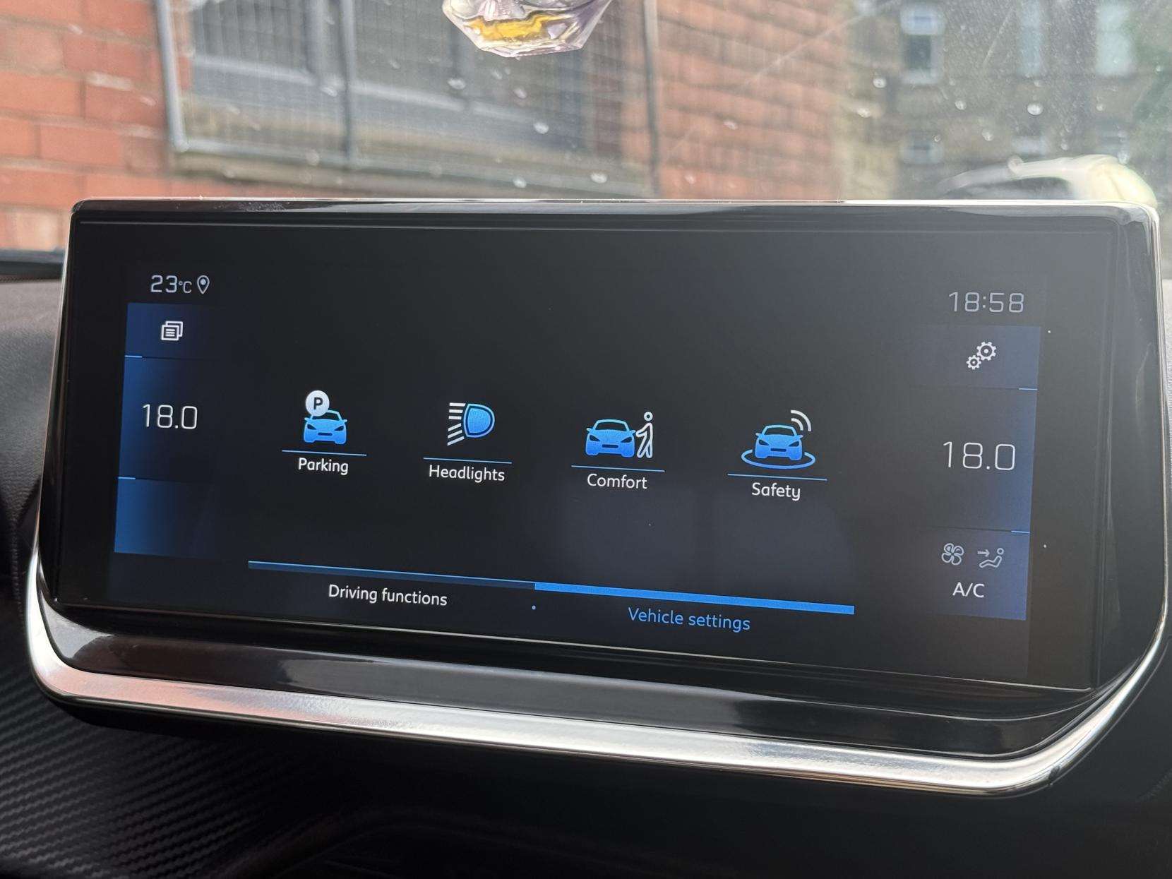 2020 PEUGEOT 2008 2020 PEUGEOT 2008