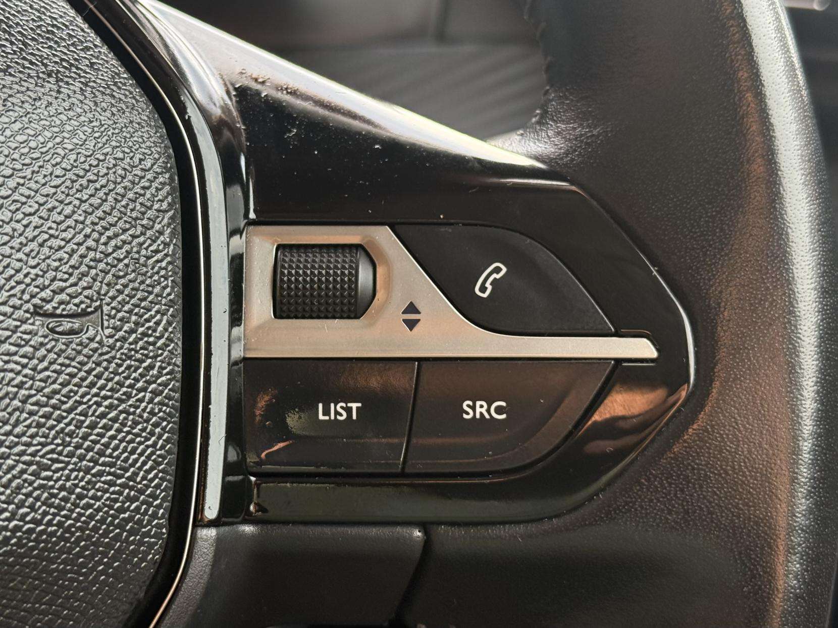 2020 PEUGEOT 2008 2020 PEUGEOT 2008