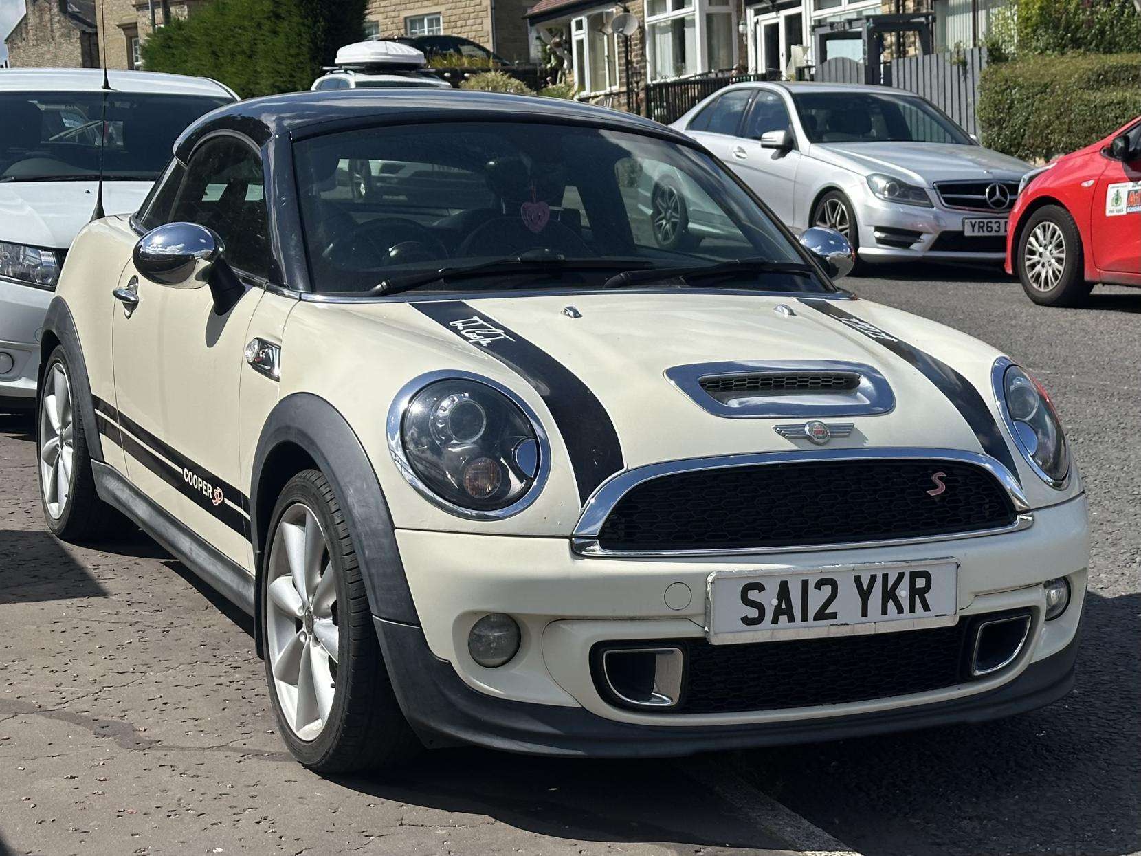 A 2012 MINI COUPE 2.0 Cooper SD Coupe 2dr Diesel Manual Euro 5 (s/s) (143 ps) A 2012 MINI COUPE 2.0 Cooper SD Coupe 2dr Diesel Manual Euro 5 (s/s) (143 ps)