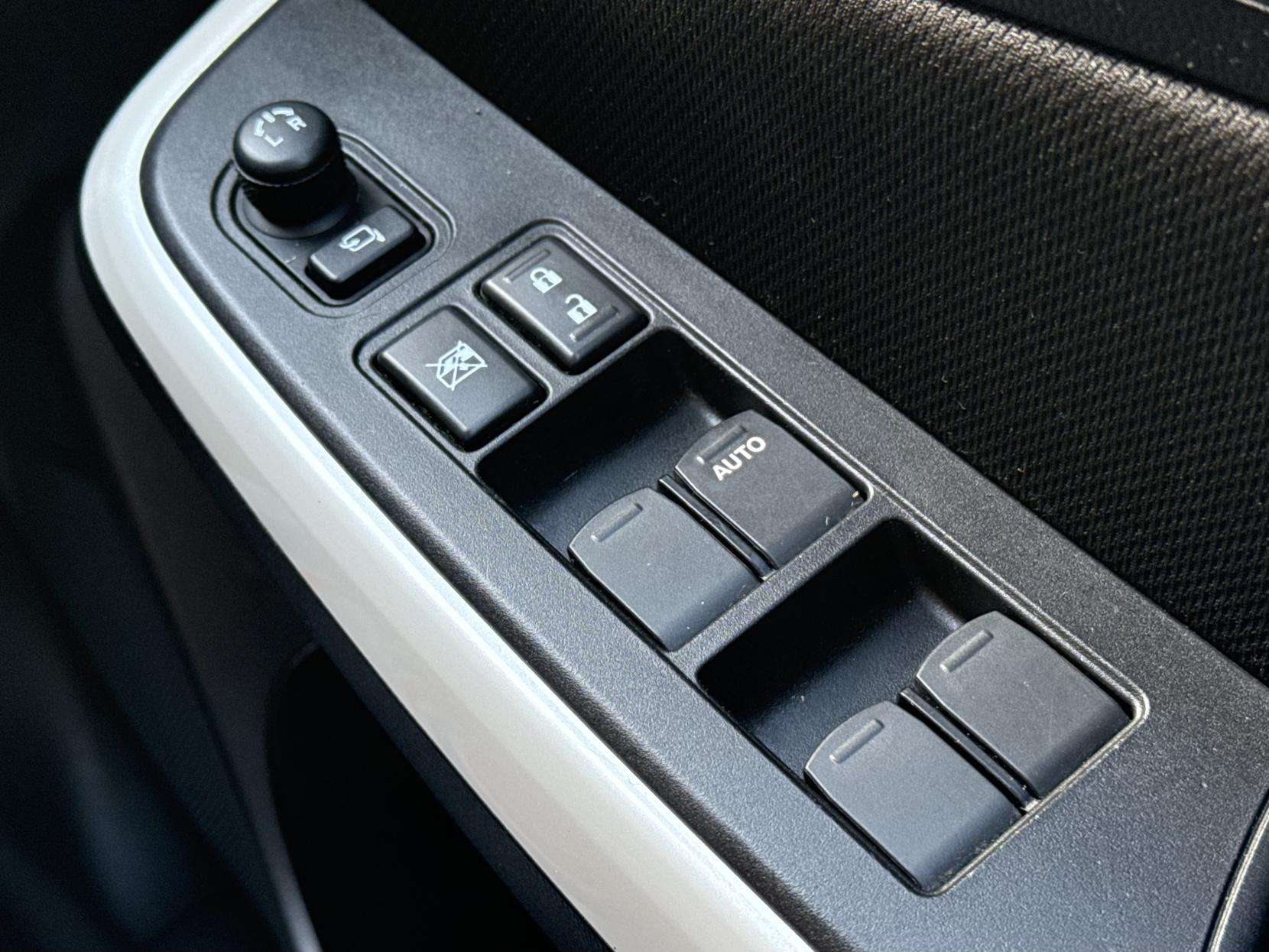 2019 SUZUKI SWIFT 2019 SUZUKI SWIFT