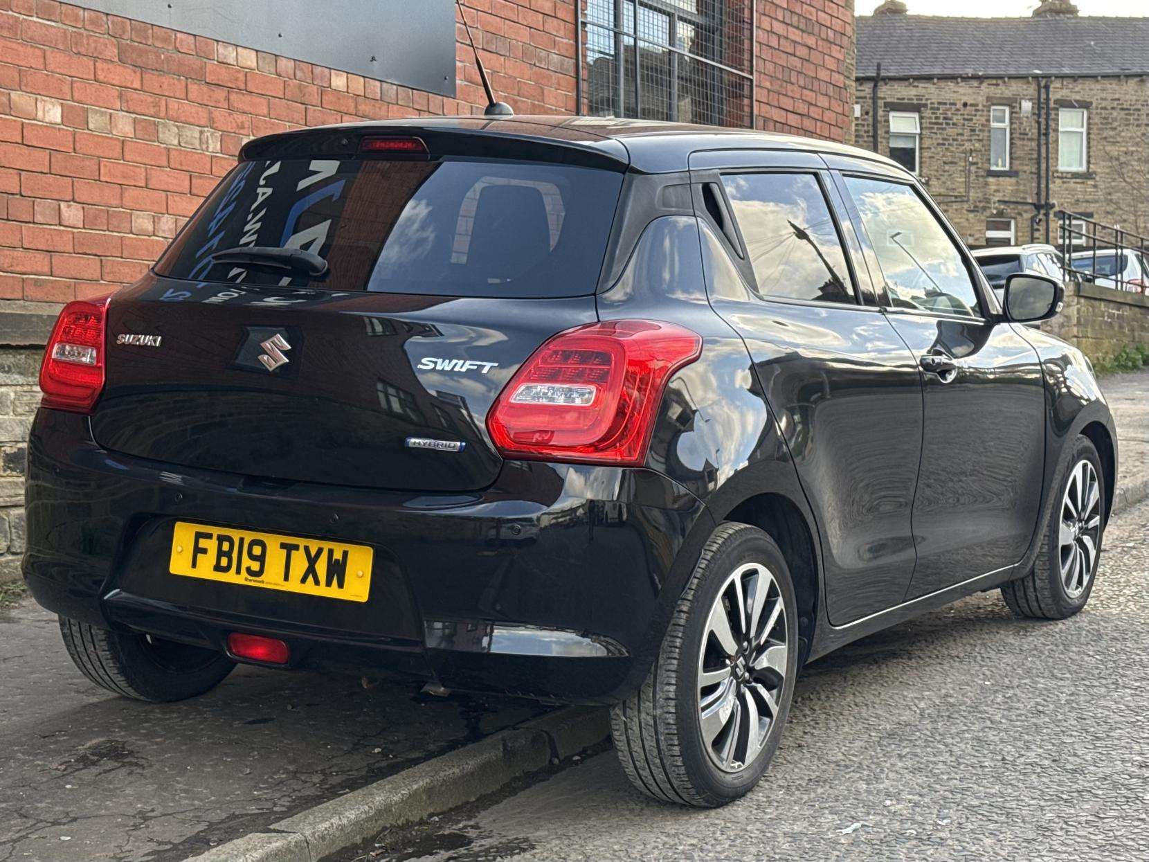 2019 SUZUKI SWIFT 2019 SUZUKI SWIFT