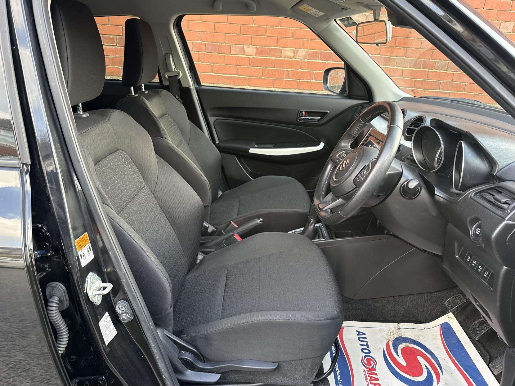 2019 SUZUKI SWIFT 2019 SUZUKI SWIFT