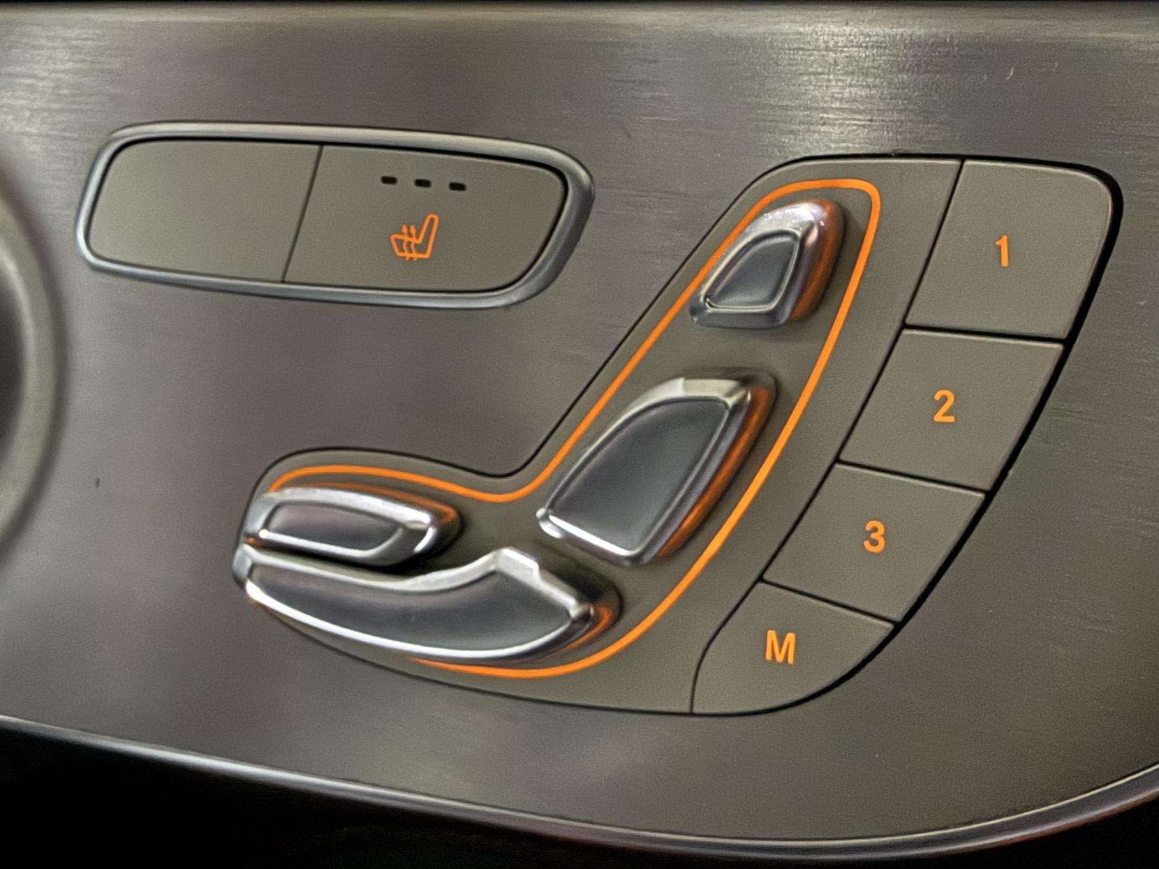 2019 MERCEDES-BENZ C 43 AMG 2019 MERCEDES-BENZ C 43 AMG