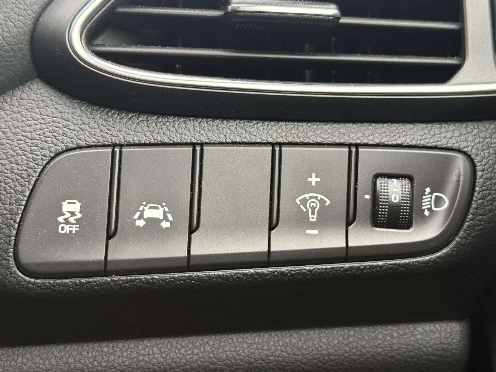 2017 HYUNDAI I30 2017 HYUNDAI I30