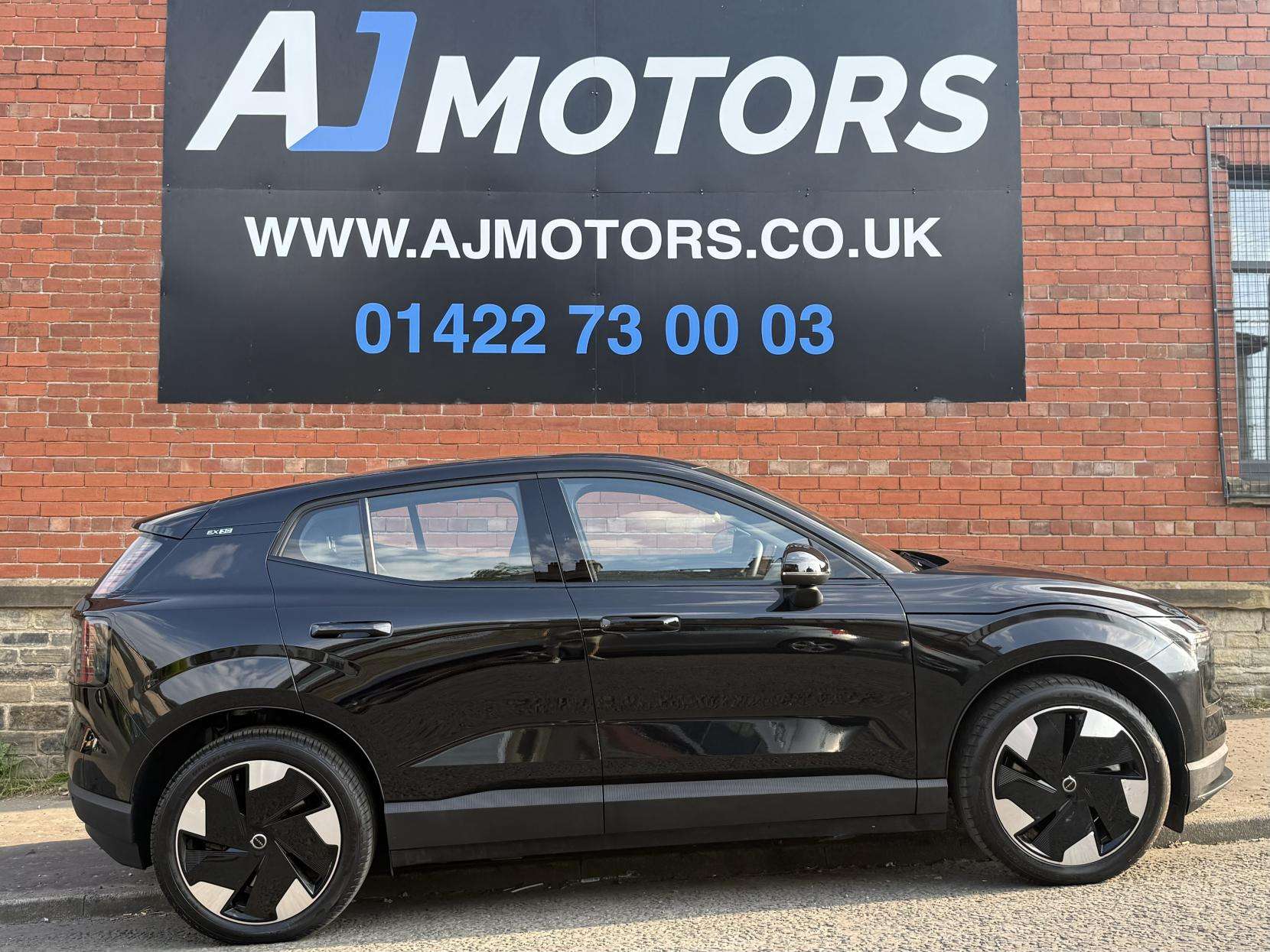 2025 VOLVO EX30 2025 VOLVO EX30