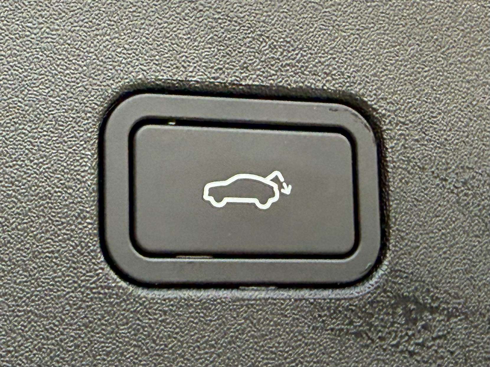 2025 VOLVO EX30 2025 VOLVO EX30