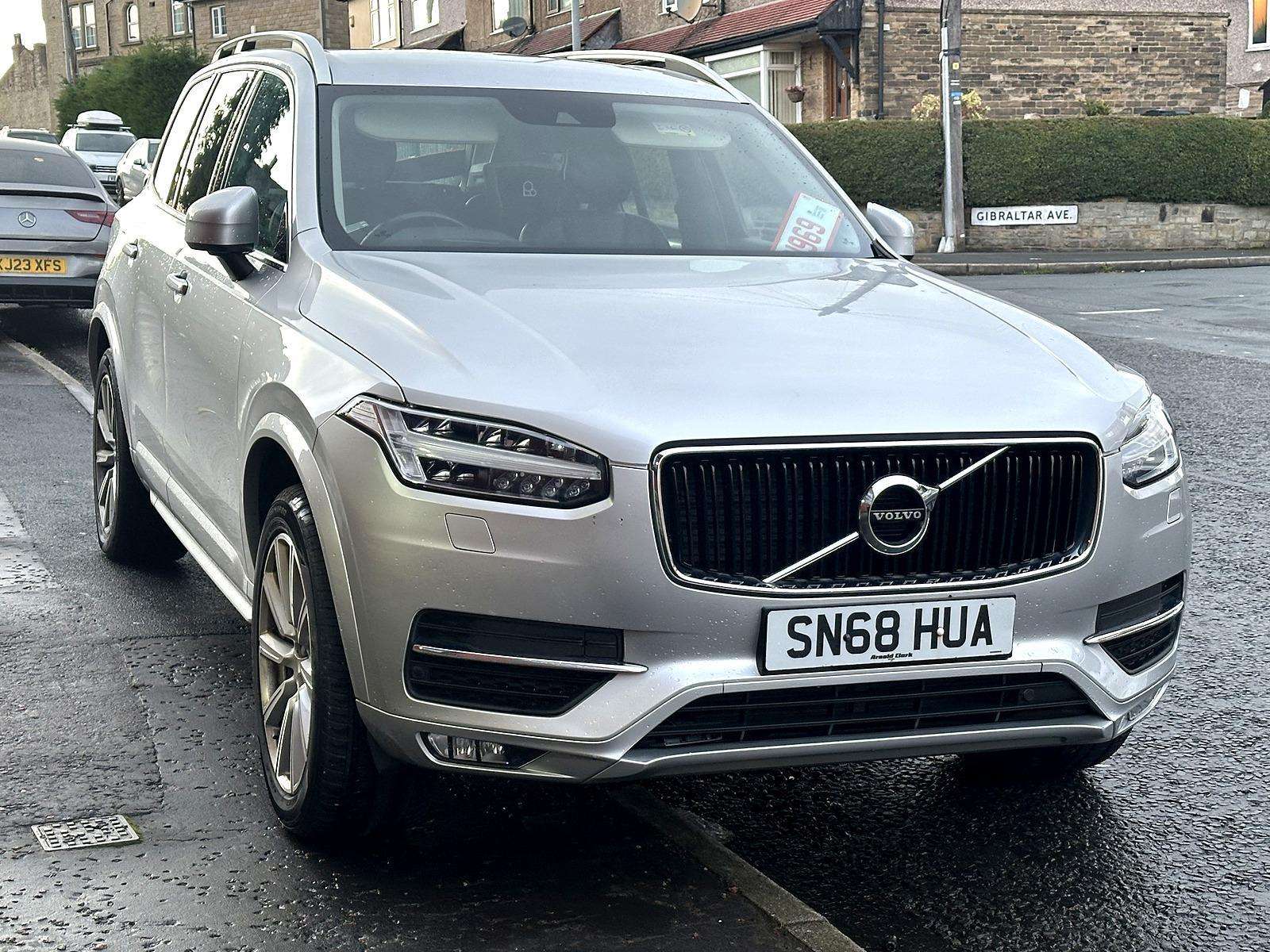 A 2018 VOLVO XC90 2.0 D5 PowerPulse Momentum Pro SUV 5dr Diesel Auto 4WD Euro 6 (s/s) (235 ps) A 2018 VOLVO XC90 2.0 D5 PowerPulse Momentum Pro SUV 5dr Diesel Auto 4WD Euro 6 (s/s) (235 ps)