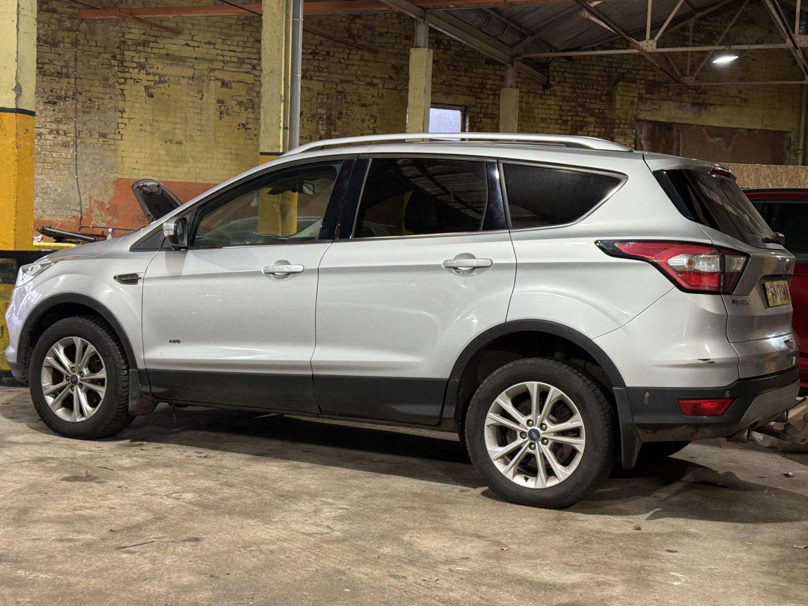 A 2017 FORD KUGA 2.0 TDCi Titanium SUV 5dr Diesel Manual AWD Euro 6 (s/s) (180 ps) A 2017 FORD KUGA 2.0 TDCi Titanium SUV 5dr Diesel Manual AWD Euro 6 (s/s) (180 ps)