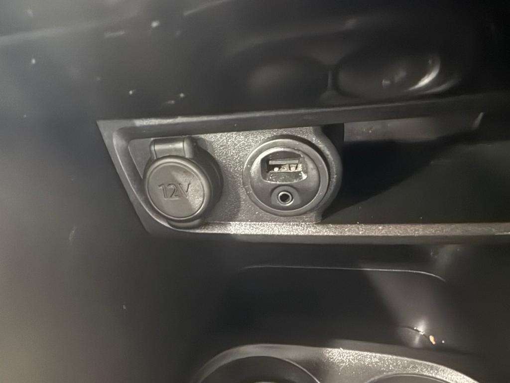 2017 PEUGEOT 2008 2017 PEUGEOT 2008