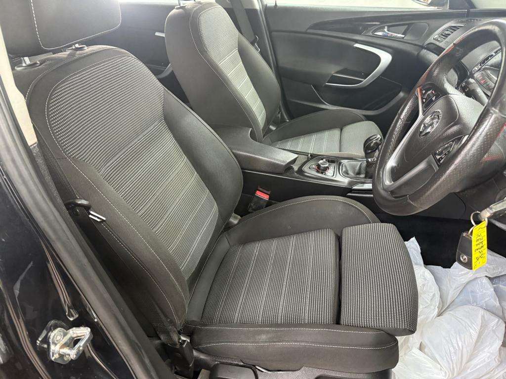 2010 VAUXHALL INSIGNIA 2010 VAUXHALL INSIGNIA