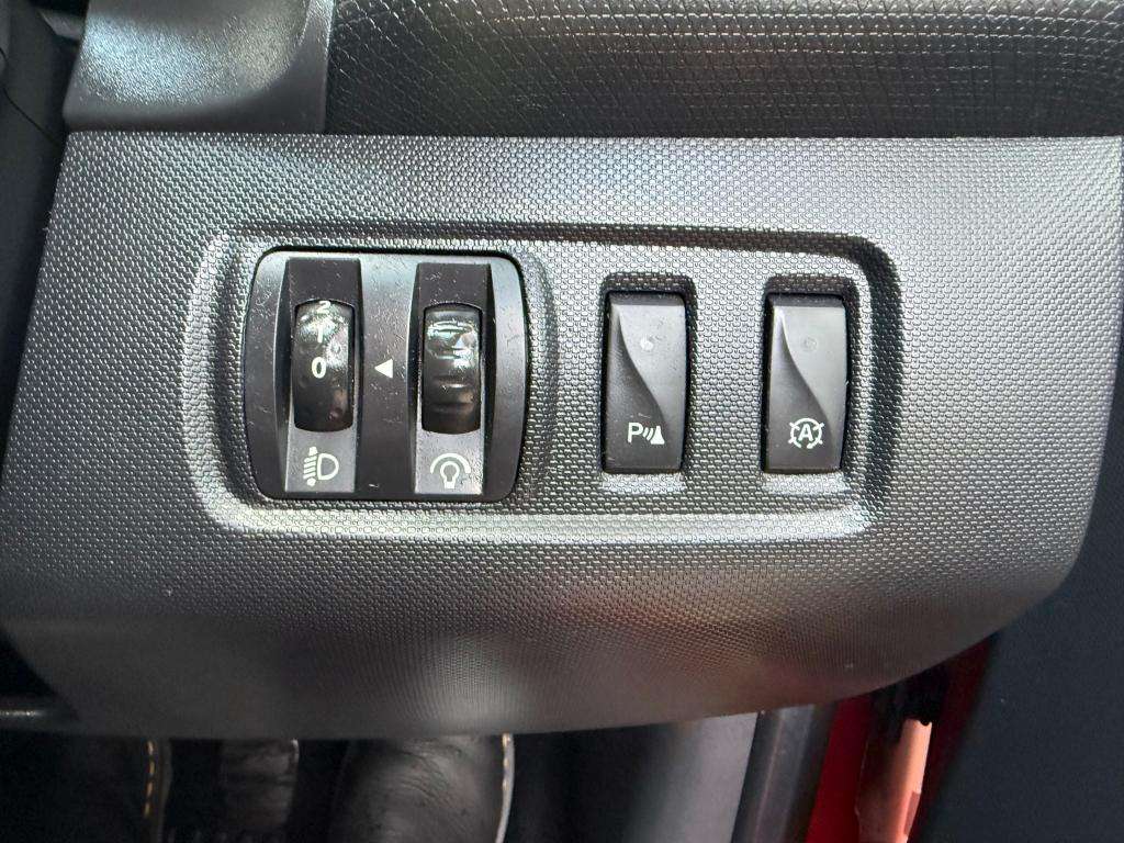 2014 RENAULT CLIO 2014 RENAULT CLIO