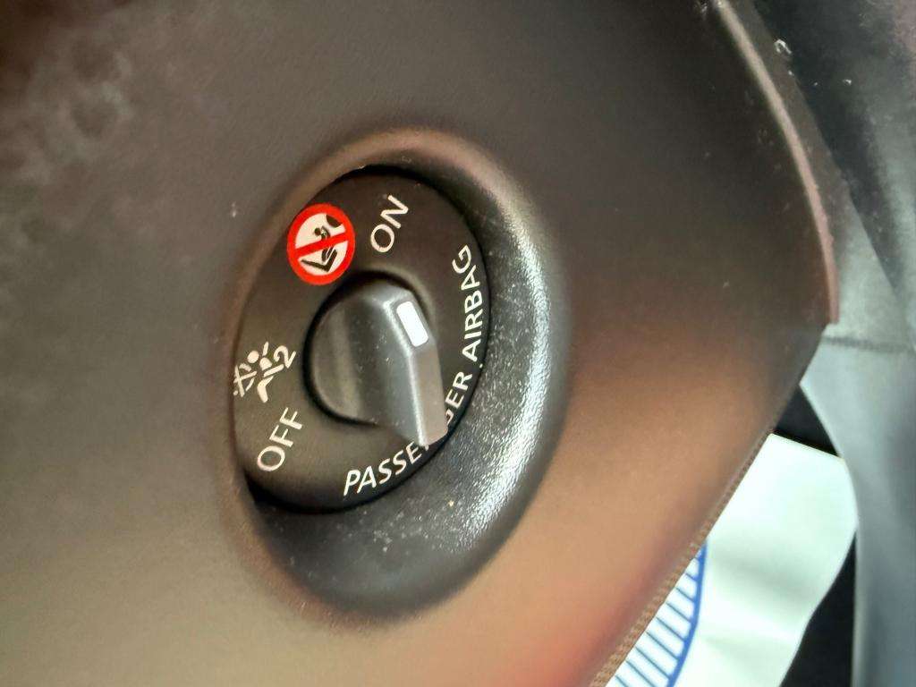 2014 RENAULT CLIO 2014 RENAULT CLIO