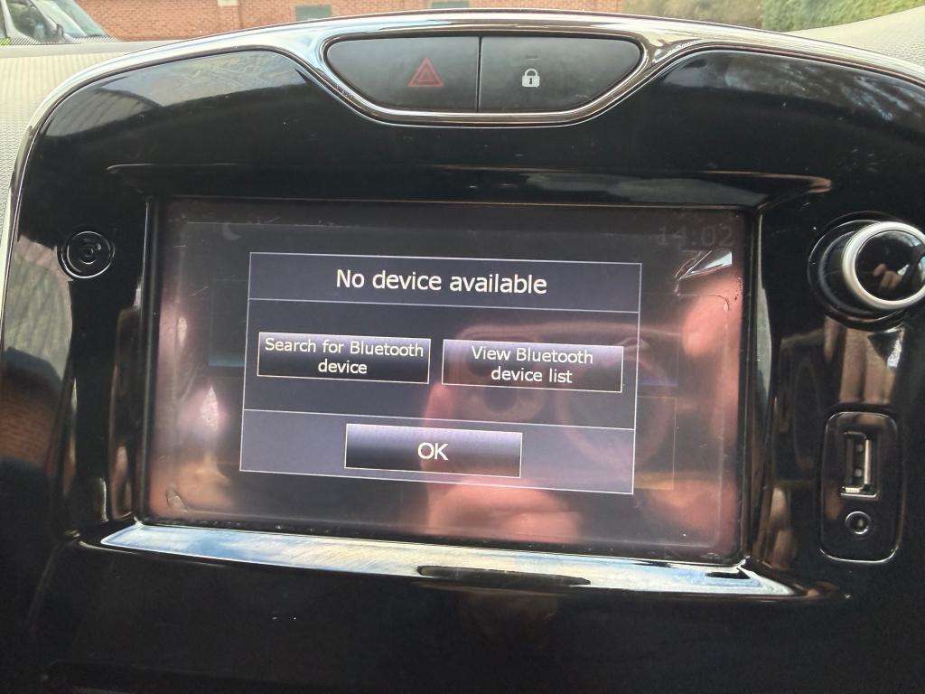 2014 RENAULT CLIO 2014 RENAULT CLIO