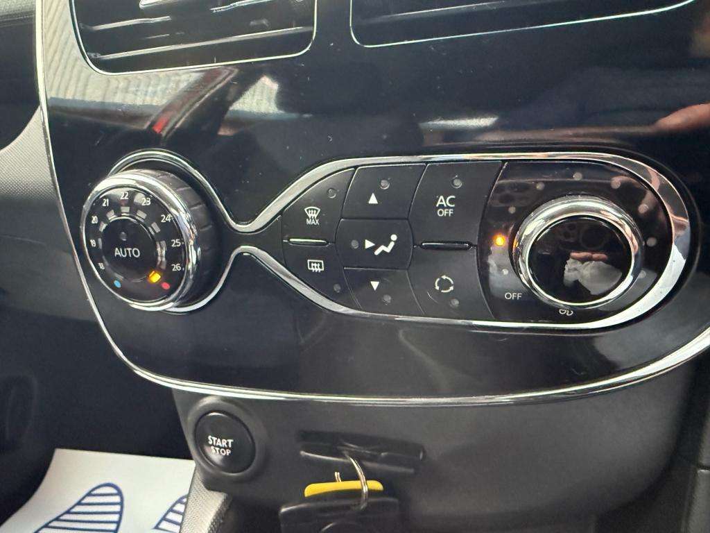 2014 RENAULT CLIO 2014 RENAULT CLIO