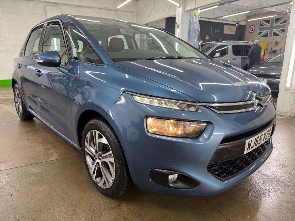 Check out this Citroen C4 Picasso 2015 Diesel Manual