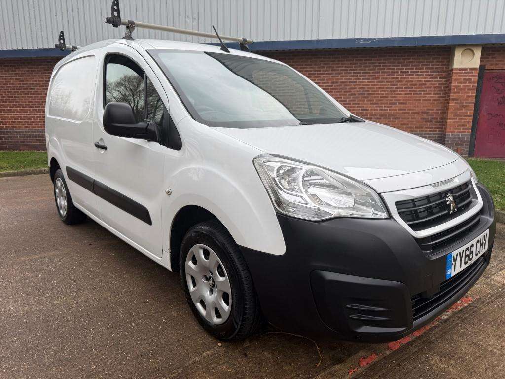 A 0 PEUGEOT PARTNER Professional L1 Blue Hdi A 0 PEUGEOT PARTNER Professional L1 Blue Hdi