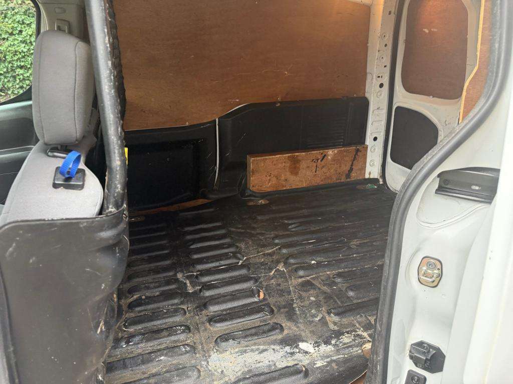 0 PEUGEOT PARTNER 0 PEUGEOT PARTNER