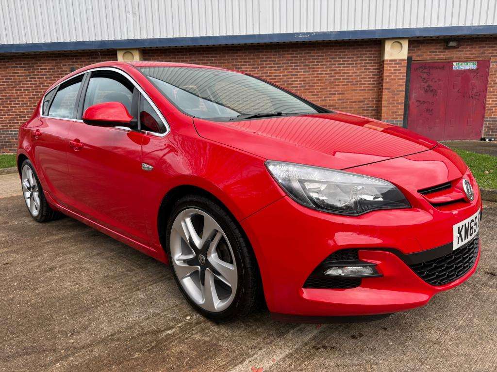 A 2016 VAUXHALL ASTRA Limited Edition A 2016 VAUXHALL ASTRA Limited Edition