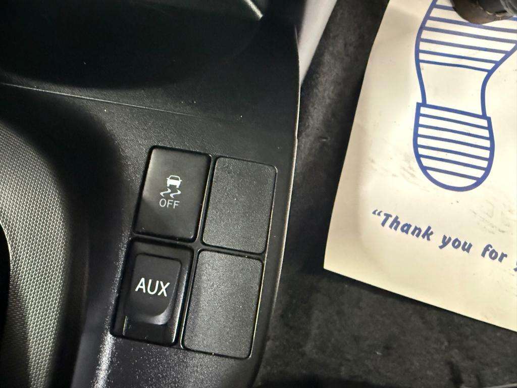 2013 TOYOTA IQ 2013 TOYOTA IQ