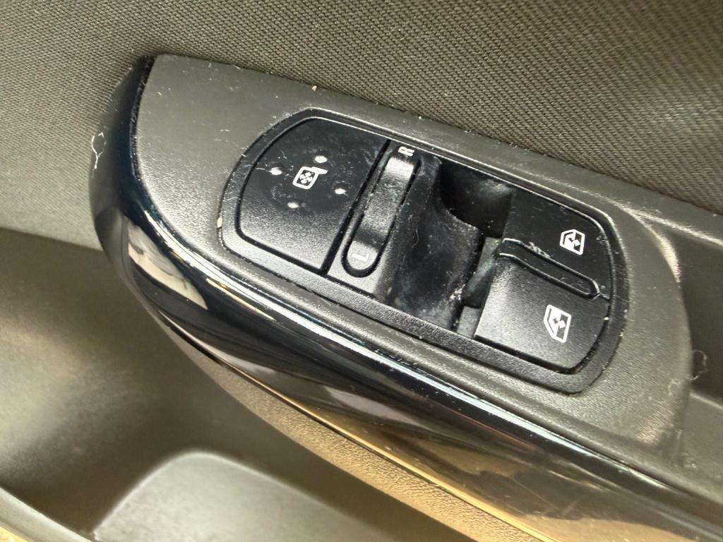 2015 VAUXHALL CORSA 2015 VAUXHALL CORSA