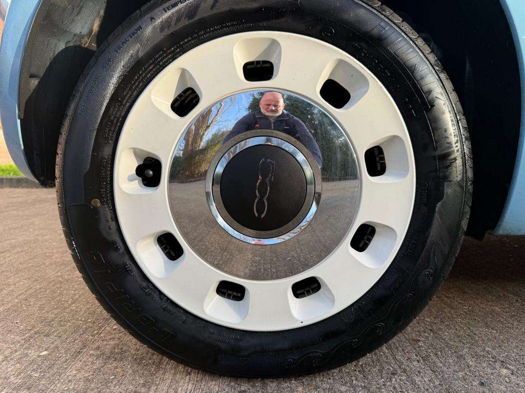 2013 FIAT 500 2013 FIAT 500